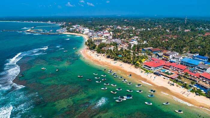 Hikkaduwa Your Ultimate Guide to Sri Lanka 2025 2 Roxaval Travels Sri Lanka - Hikkaduwa Your Ultimate Guide to Sri Lanka 2025